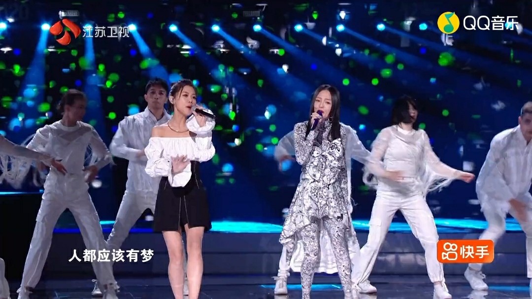  - 《淋雨一直走+少年》张韶涵/梦然