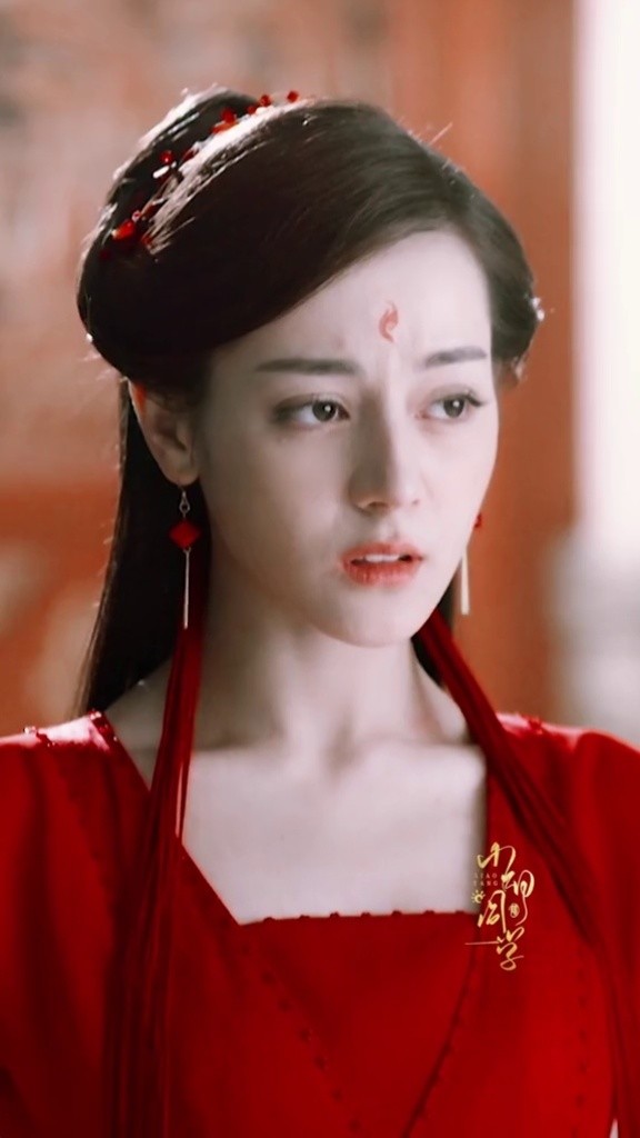 【穿红衣的热巴简直太美了,好像仙女下凡】#神仙颜值 #盛世美颜