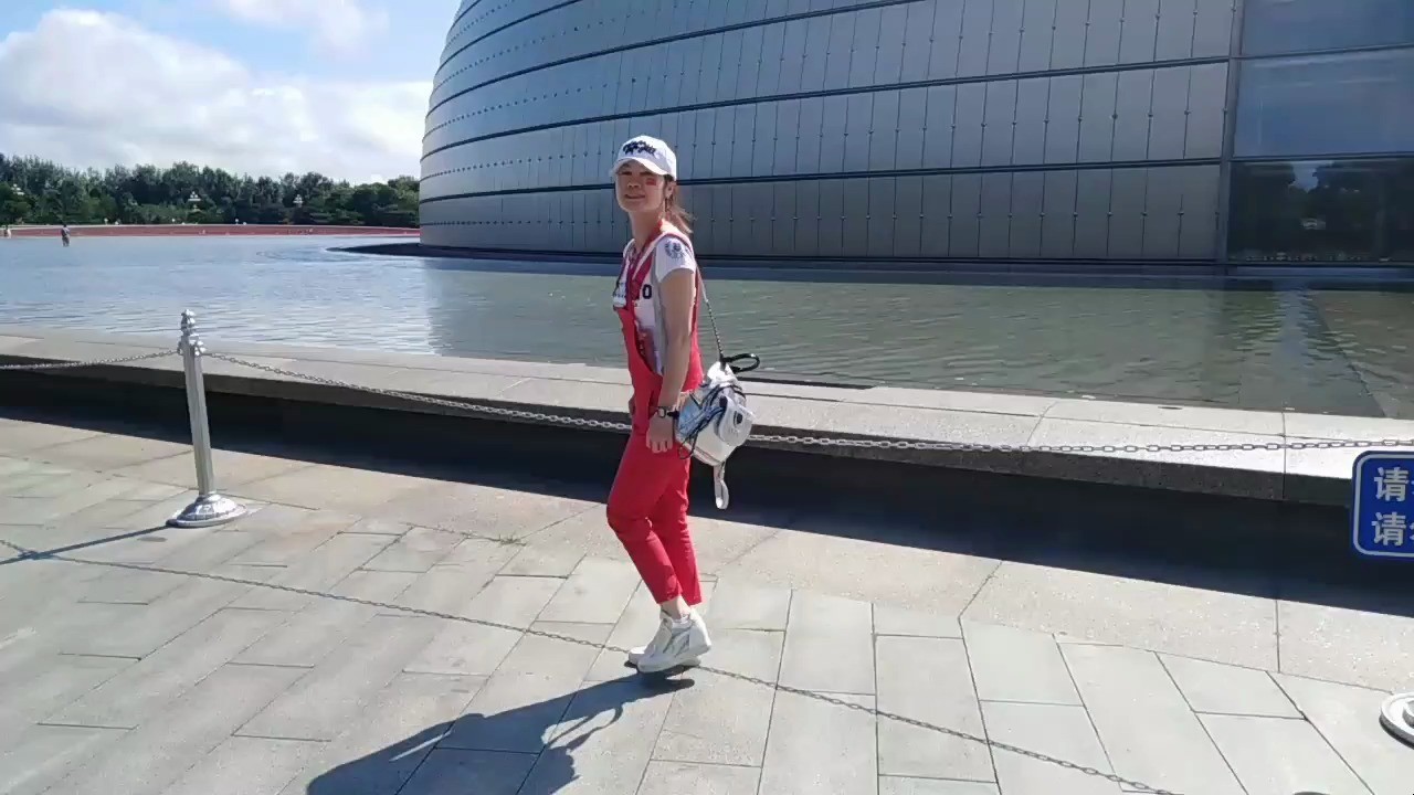 - 词曲作家代表100余人到达国家大剧院、天安门广场.(2021.7.3.)