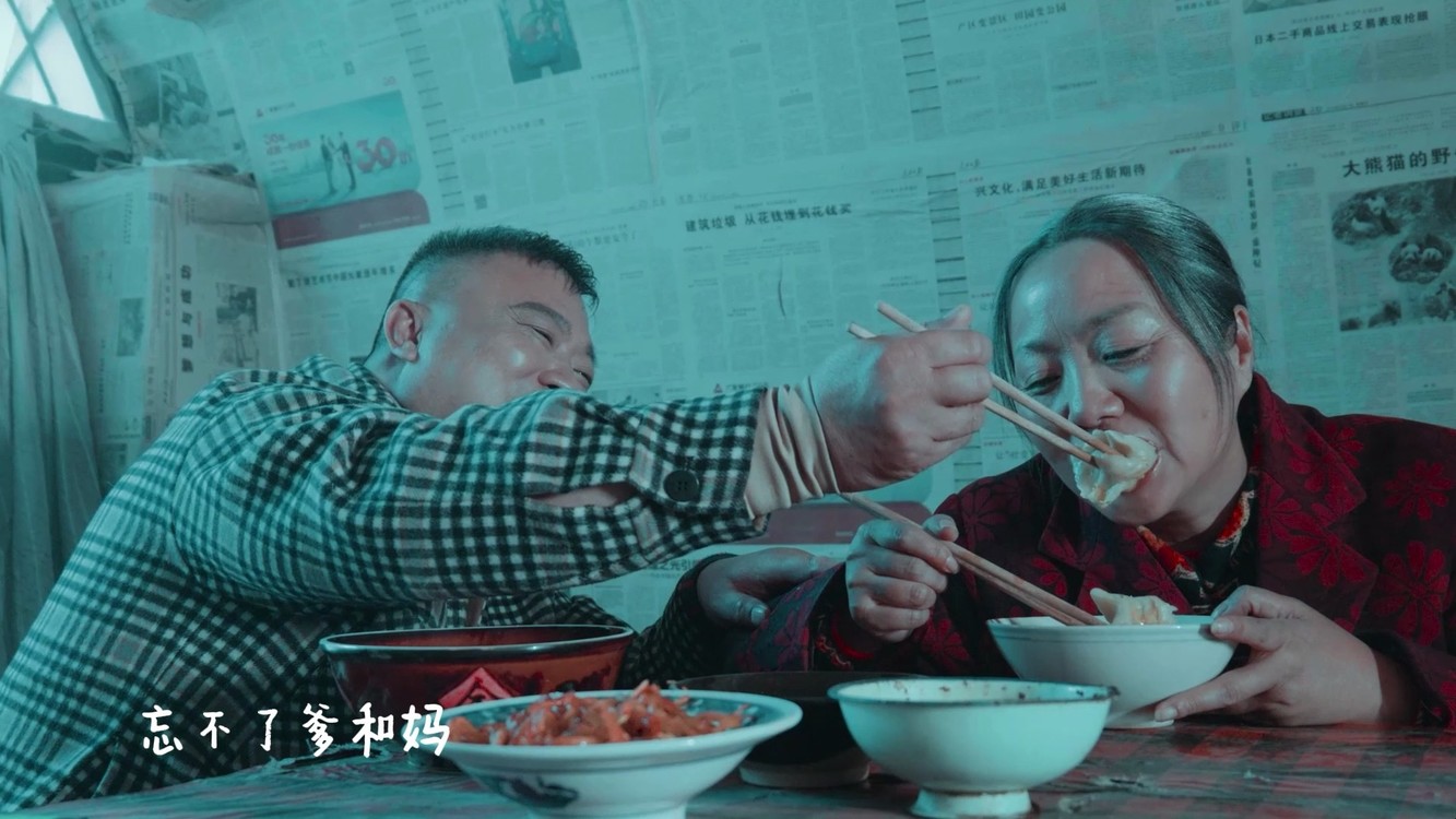  - 感恩母亲节张敏新歌《牵挂妈妈》为全天下的妈妈送上节日的祝福！