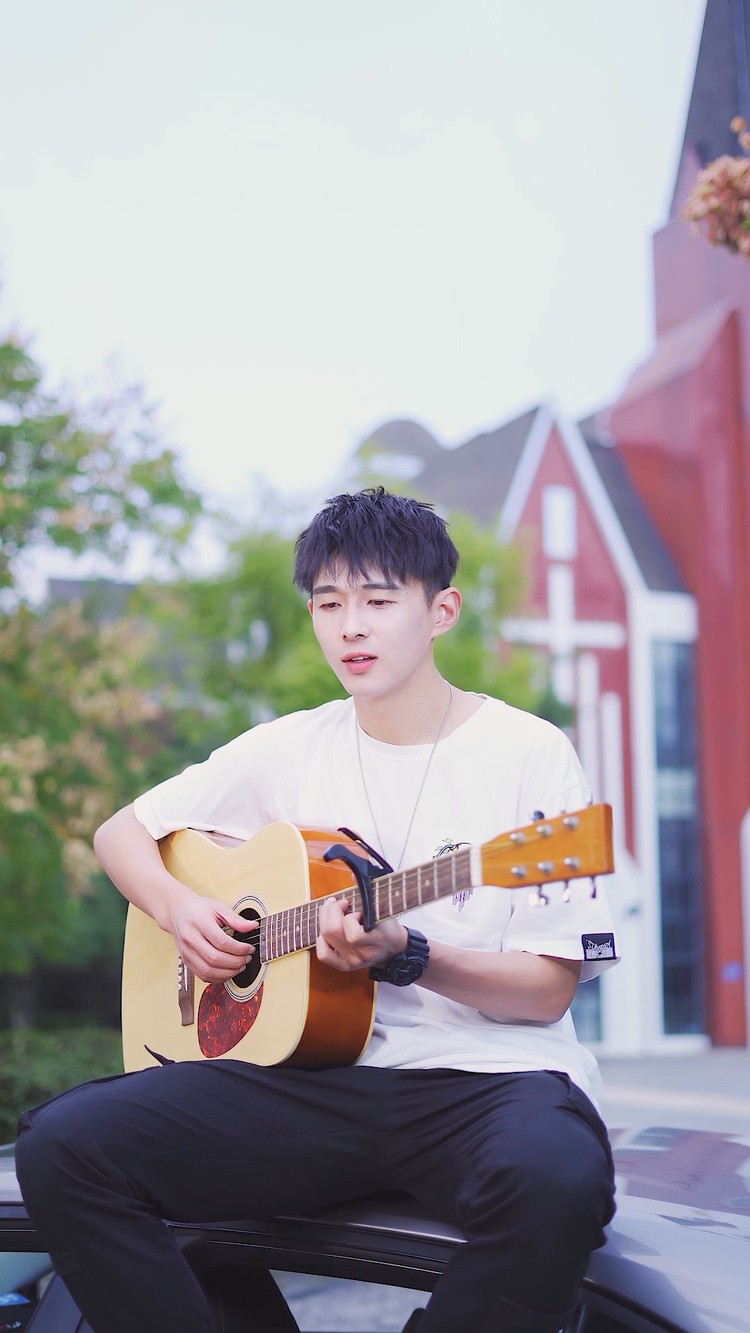  - 给你们唱一首，大声的回答我唱的好不好听