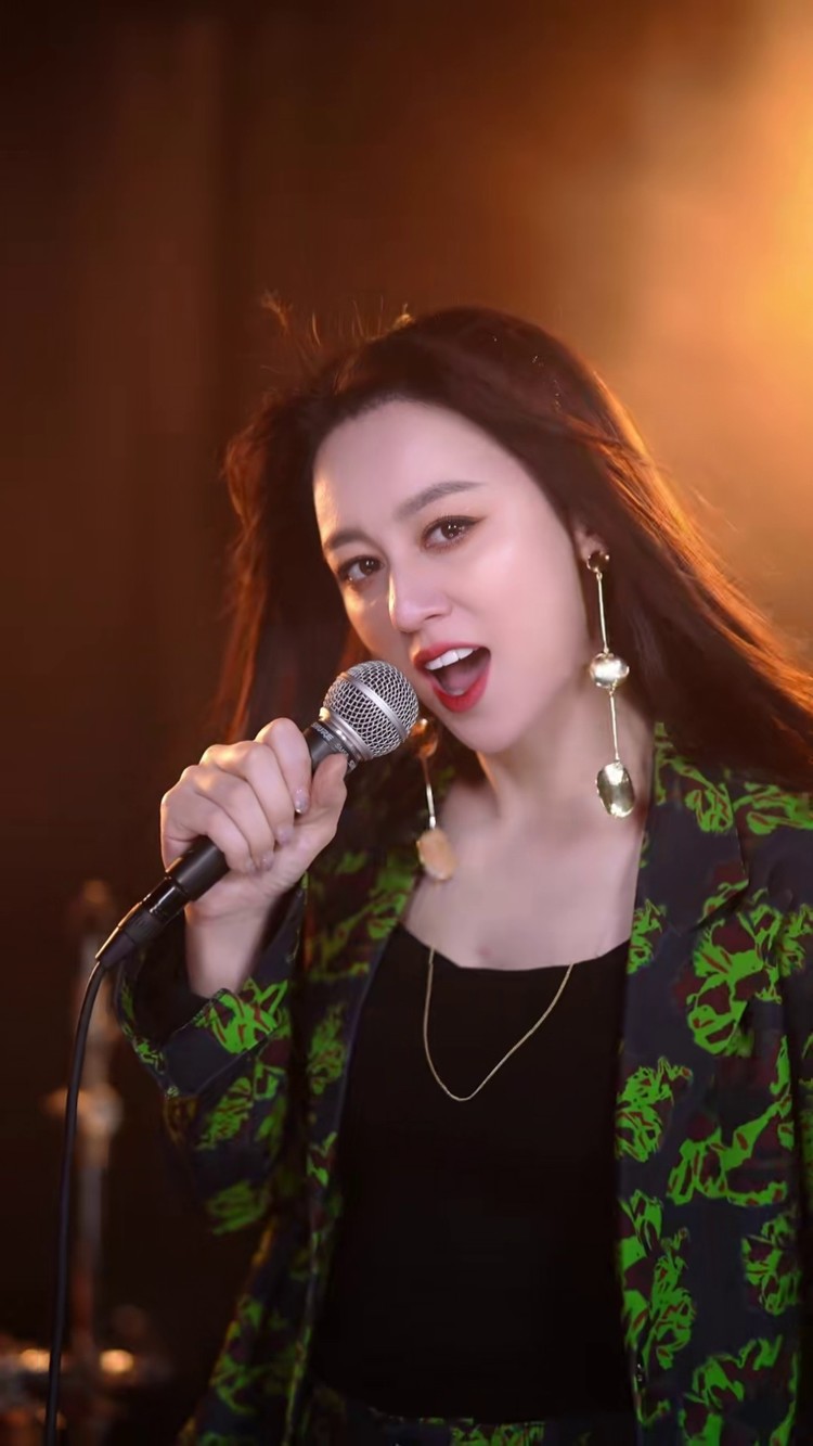 护花使者#唐艺大舞台 @唐艺生活小事