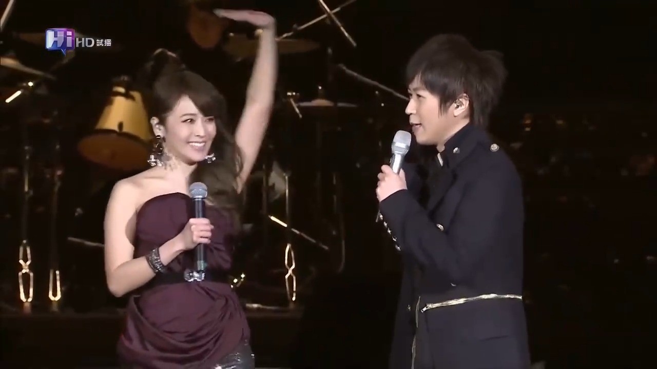  - 【4K修复】五月天 x 侯佩岑《志明与春娇》