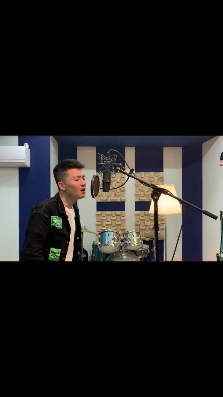 张家旺 友情关系>既然给不了你未来,所以我还是放弃你