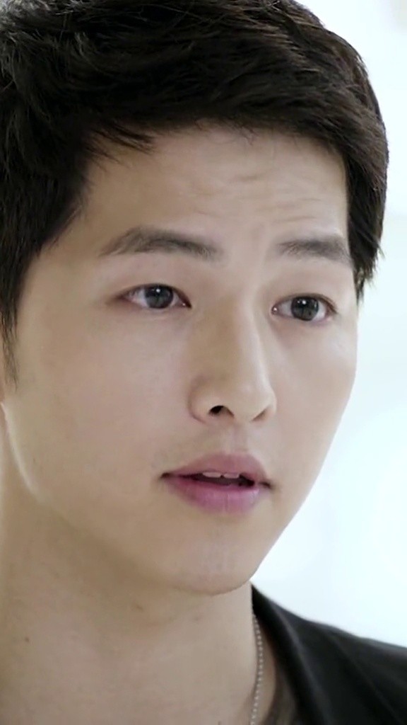 宋仲基文森佐这部剧男女主真的是就是来搞笑的我想知道这样扰乱法庭都