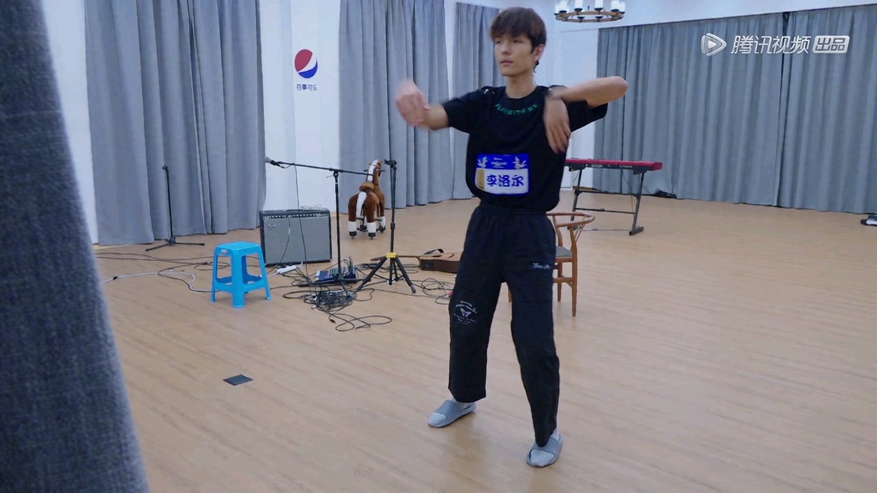  - 李洛尔《莲》练习室直拍视角