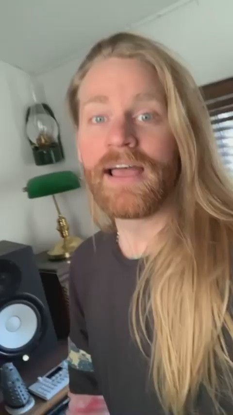  - Hey space hoppers! Drop some 👩‍🚀