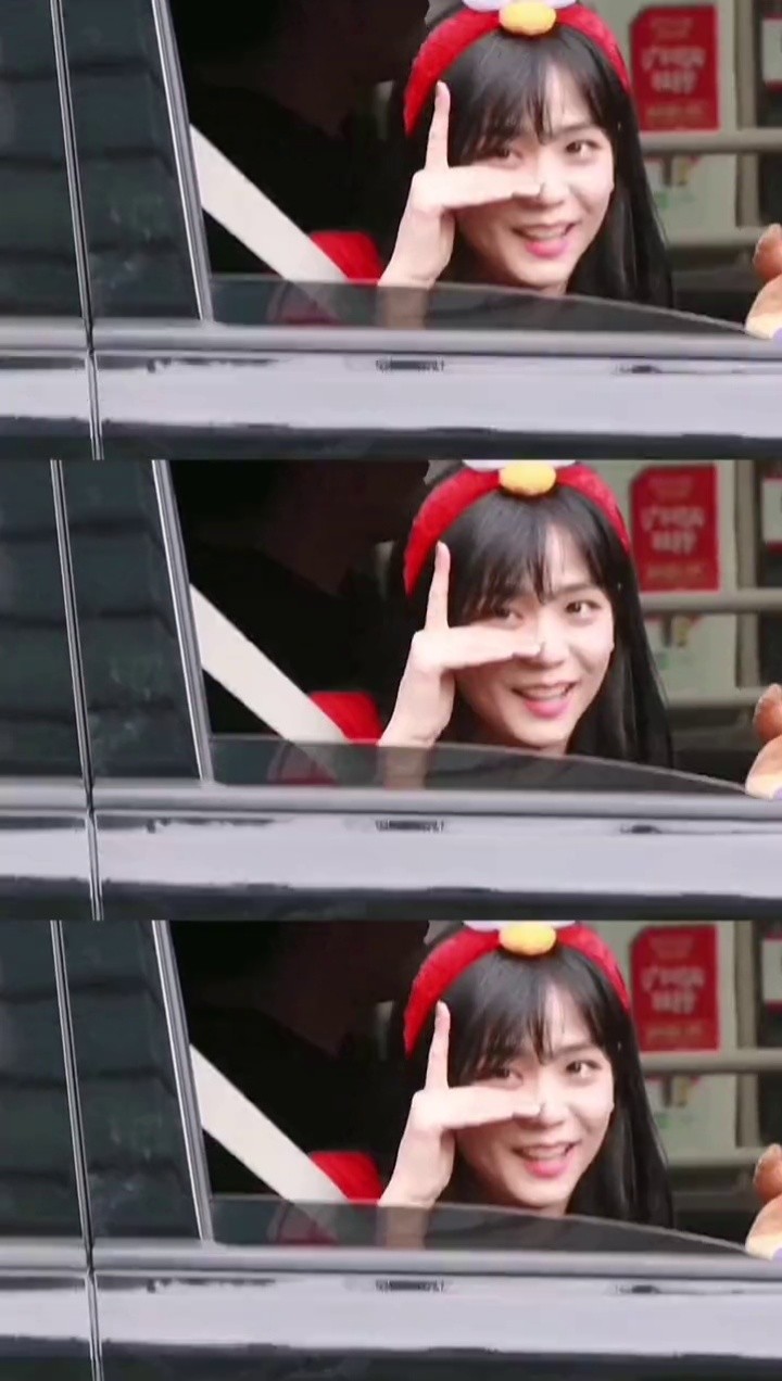 我愿称之为车窗女神,#金智秀 #金智秀jisoo