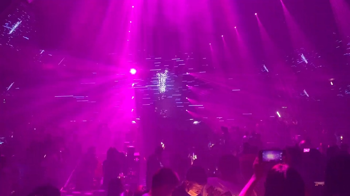  - 人气最高的酒吧#大型蹦迪现场 #唯有蹦迪解千愁