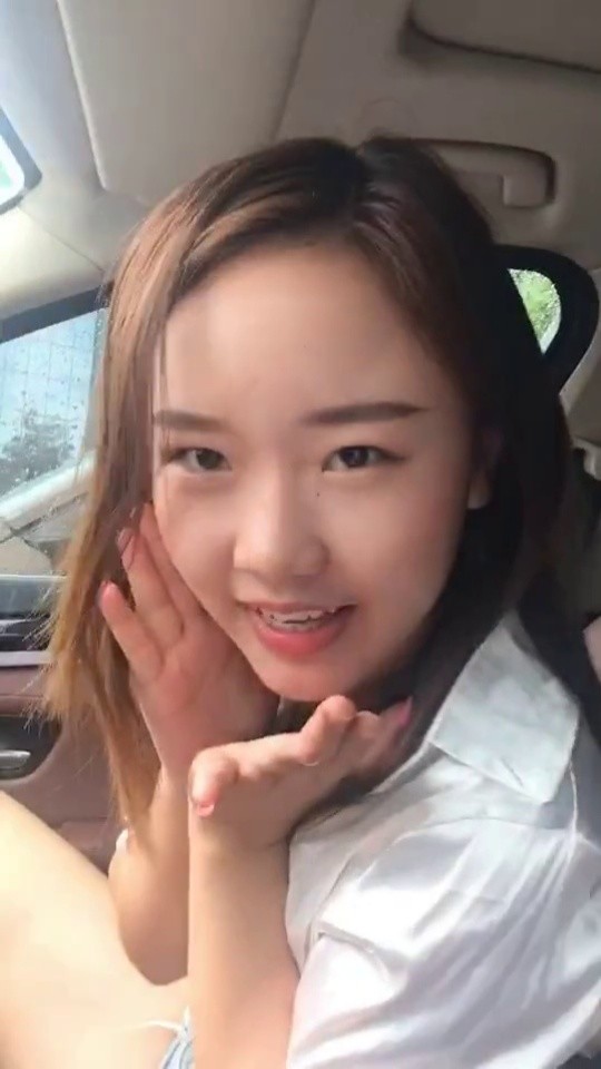 上传者:张添添同学的音乐宝盒18392022-03-17千万别和网红唱同一首歌