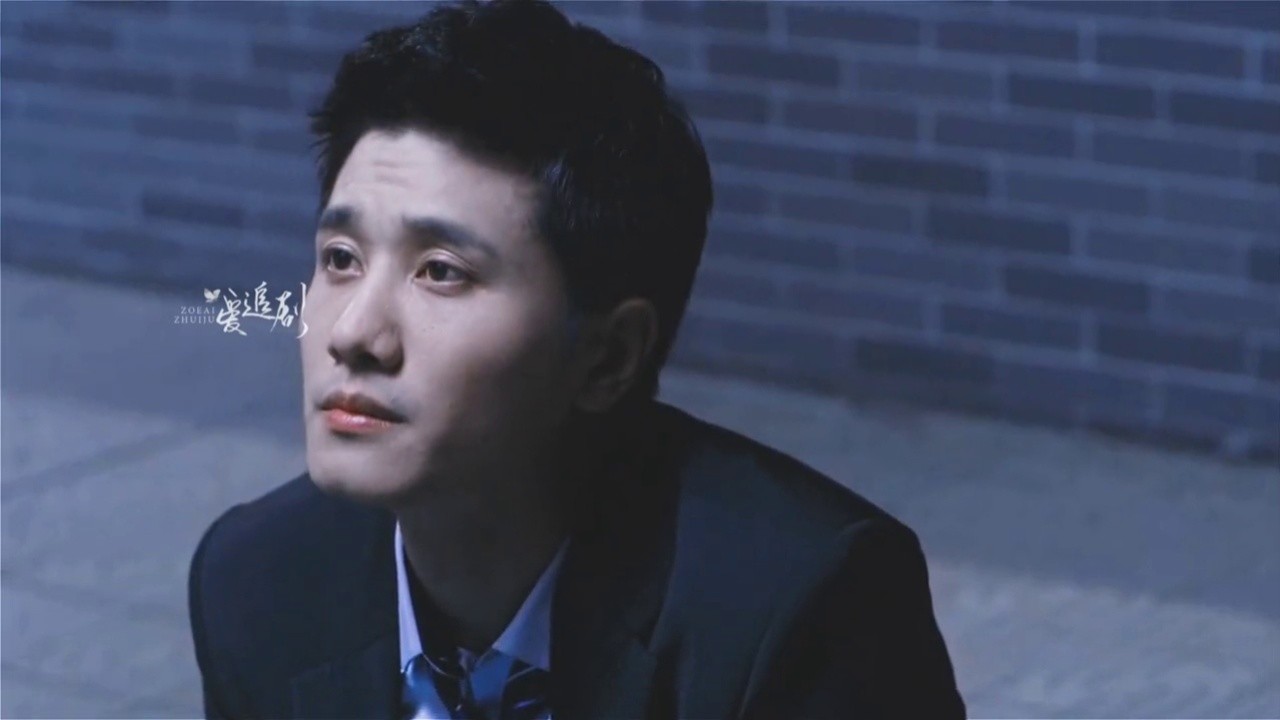 爱上她的那一刻就注定了结局  #彭冠英  #蔡文静  #阳光之下开播