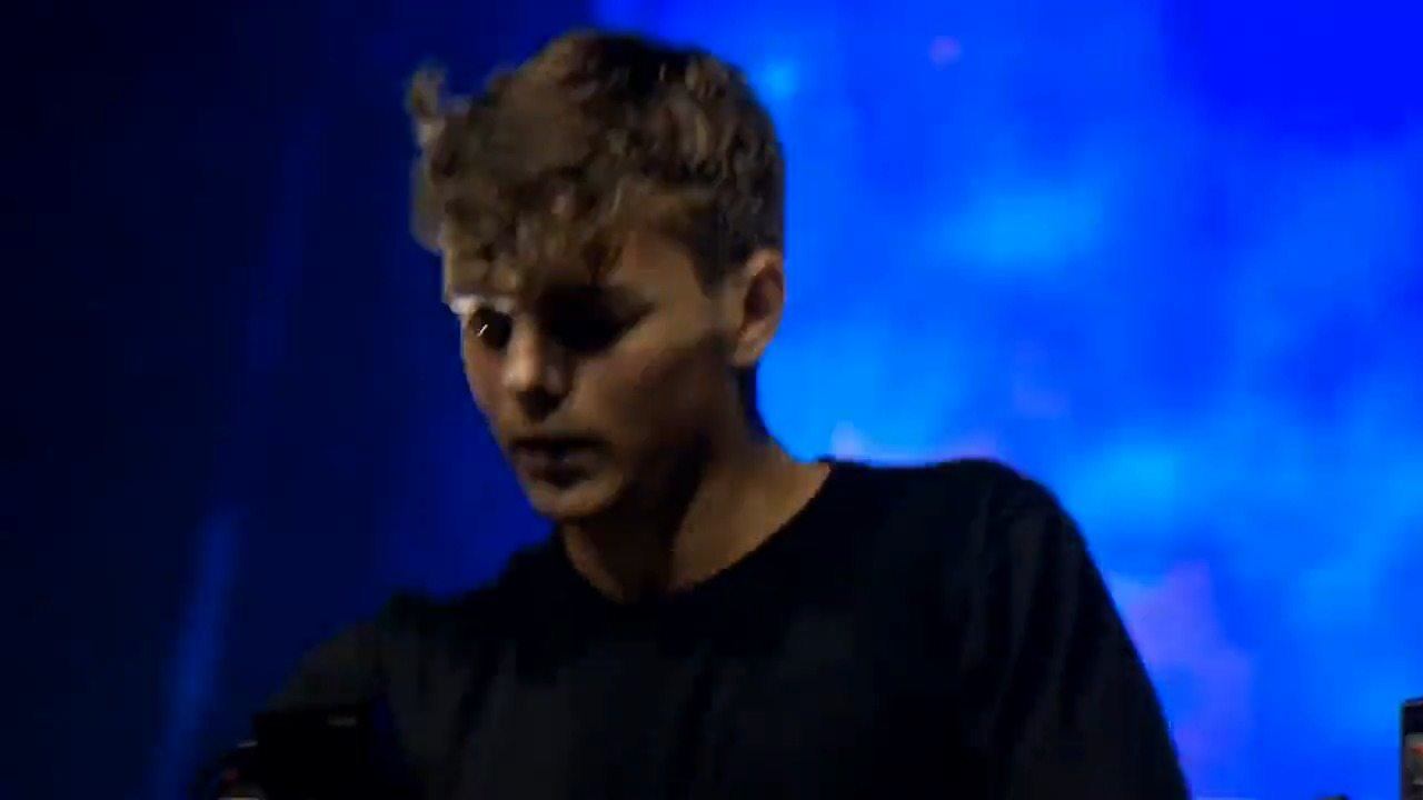 - 【Remon】《Avicii - Waiting For Love 》现场版