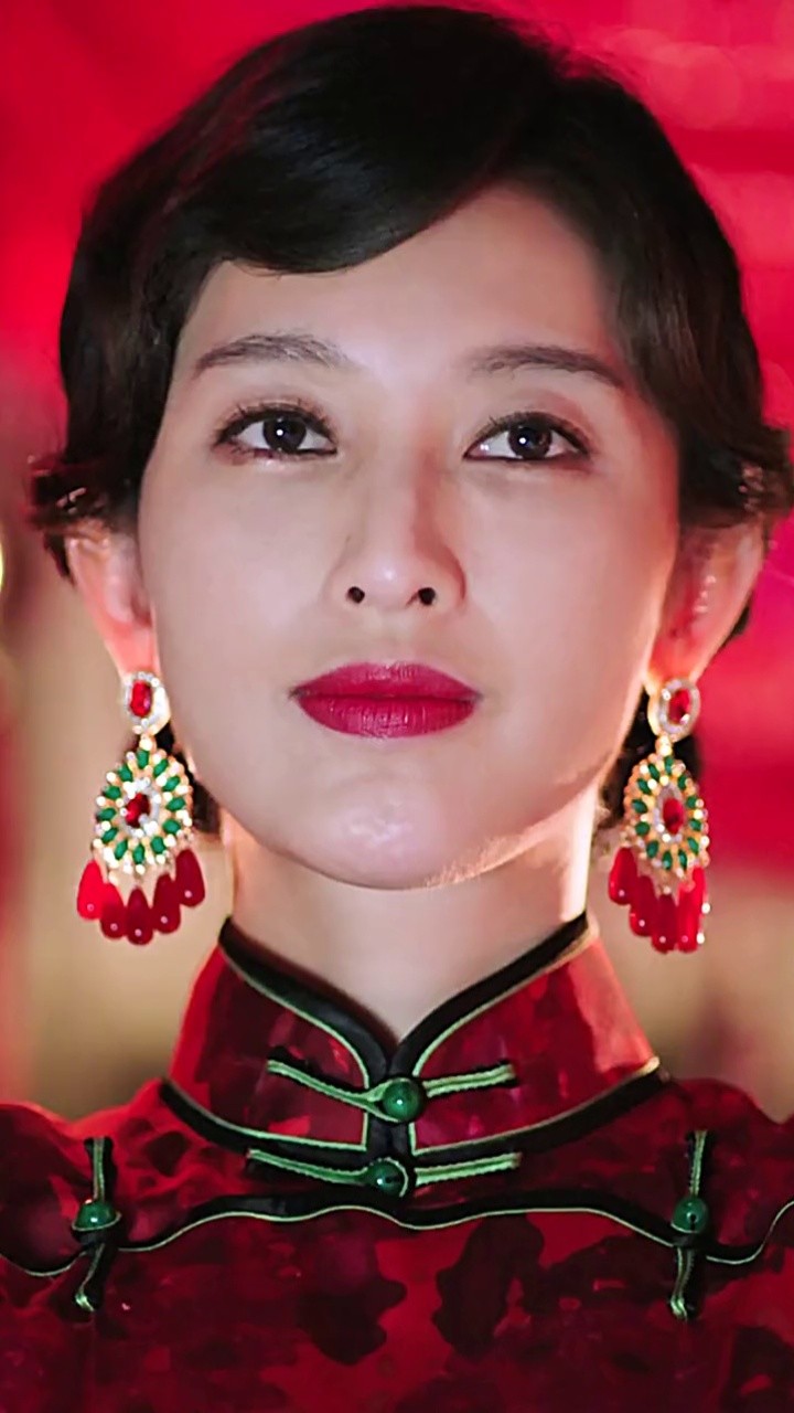 当得起惊艳二字吧   #张俪  #壁纸 #实力派演员