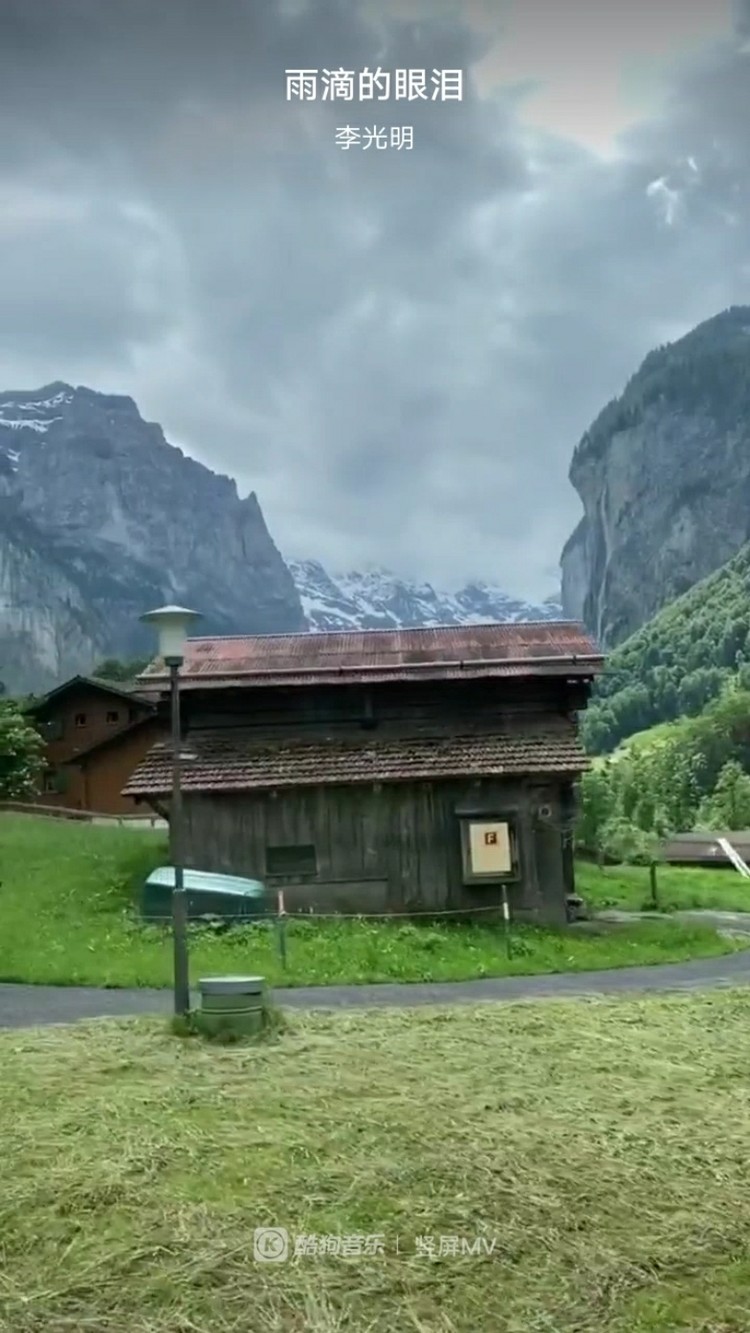 - 新写的钢琴曲,《雨滴的眼泪》