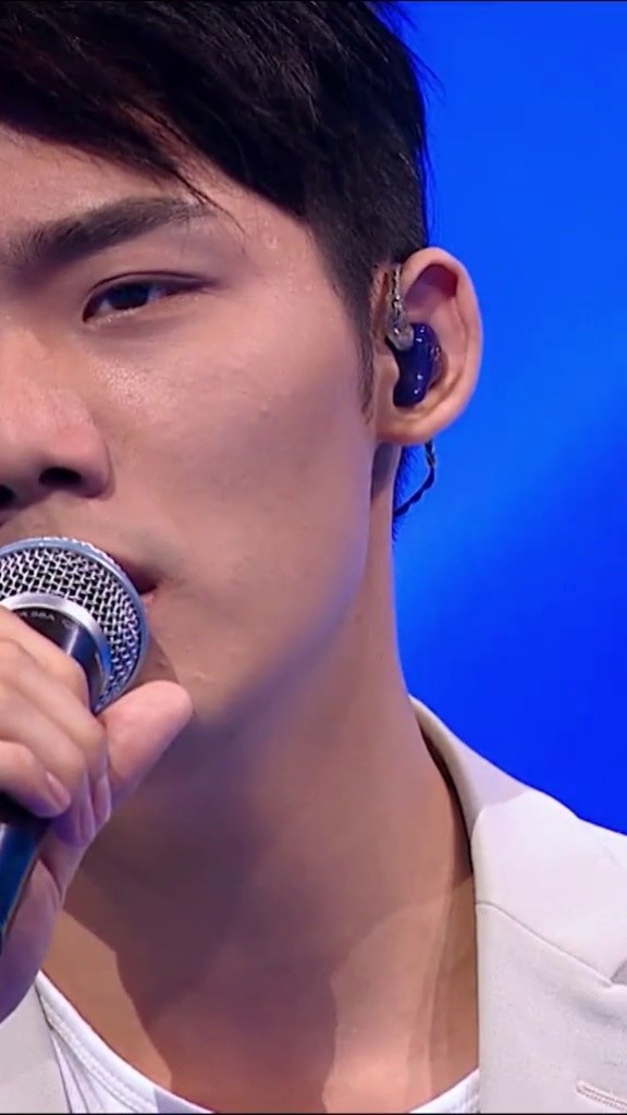 徐暐翔《黑色柳丁》与原唱不同风格的演绎~-高清mv在线看-qq音乐-千万