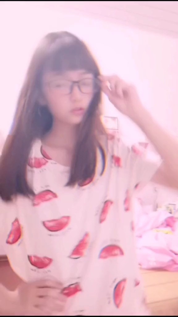  - #jk制服 #剪映 #甩手变装秀 英文少了个at，不要凶我哈哈哈。