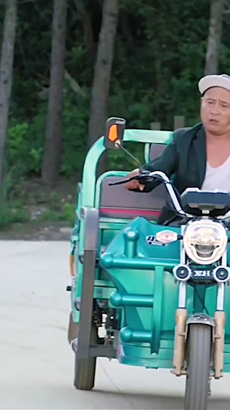 谨以此片致敬保罗·刘能……感谢他给与我们的七部乡村激情