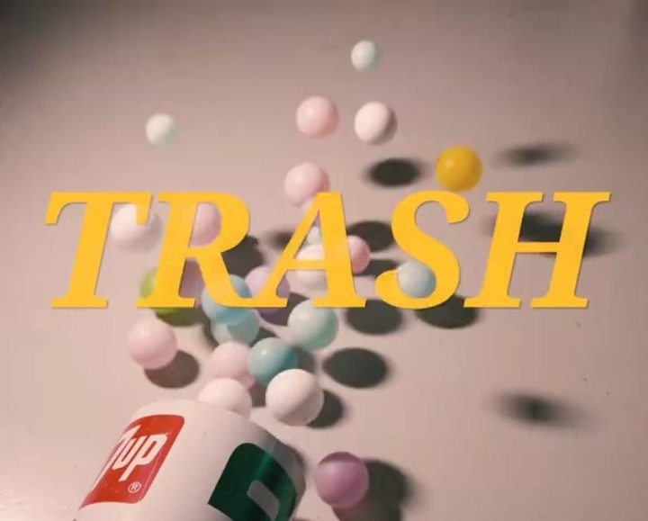  - 《TRASH》