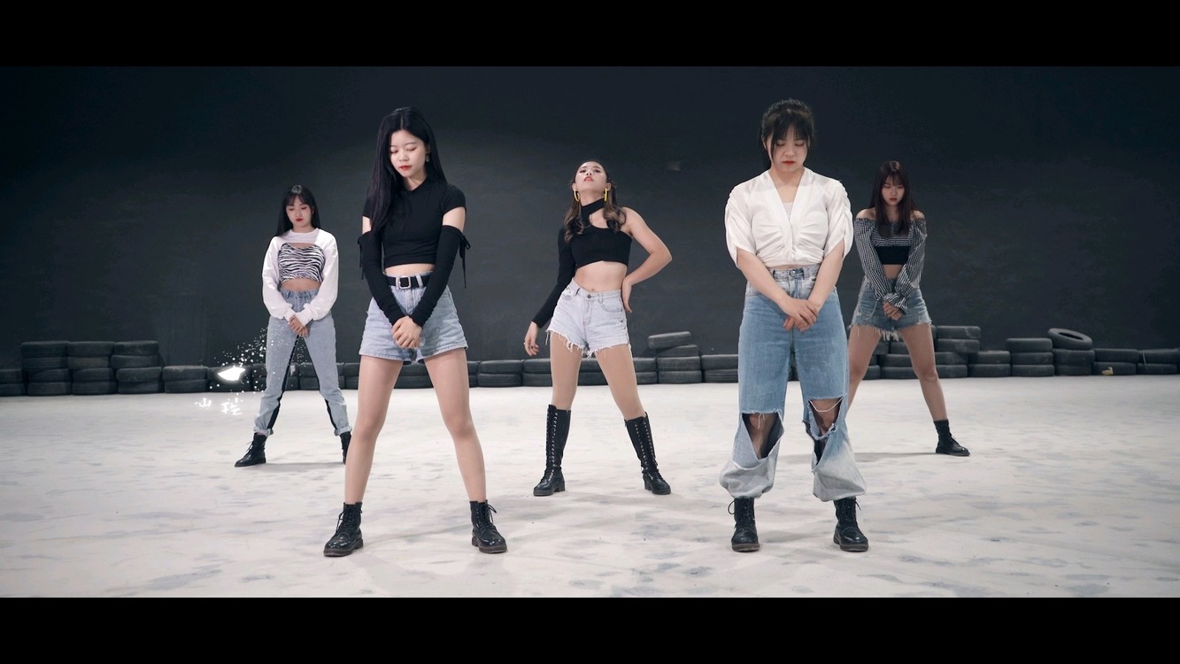  - 罗瑞瑞 - 《渣男》MV