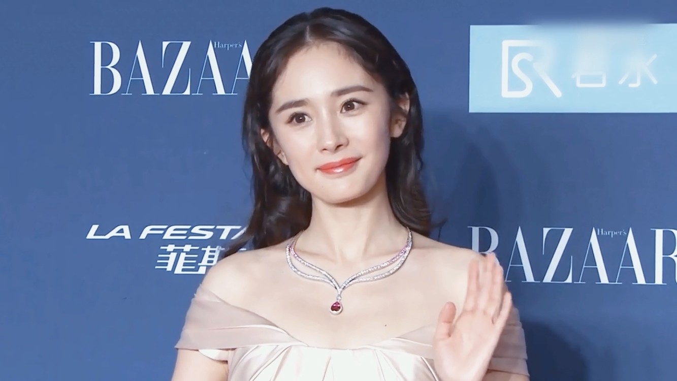  - “我们家读书最差的一个，在内娱顶流稳稳坐了十年”【杨幂】