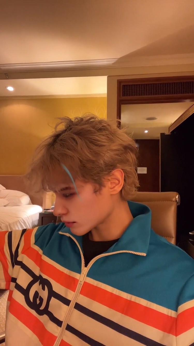  - 莉莉的可爱卷毛