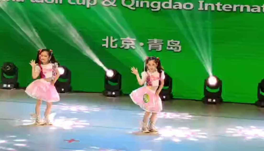 - 桃李杯的可爱精灵