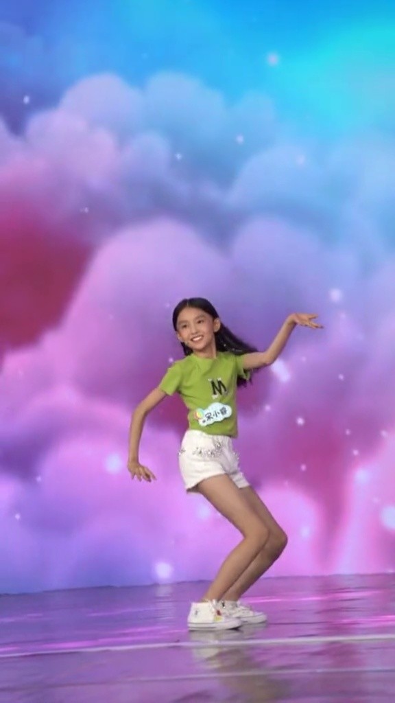 宋小睿 #广寒宫