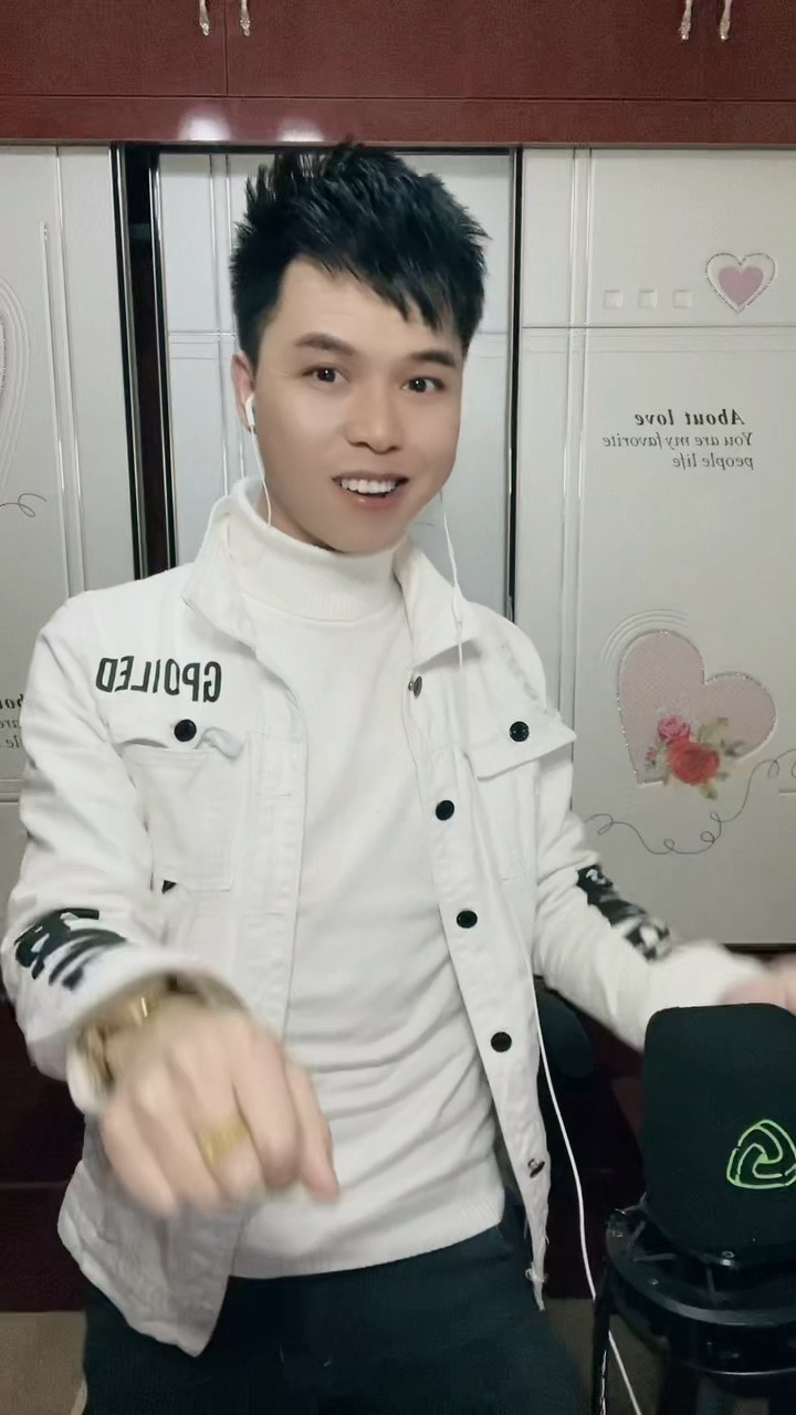  - 人生虽然很难，但是我们不忘初心方得始终。