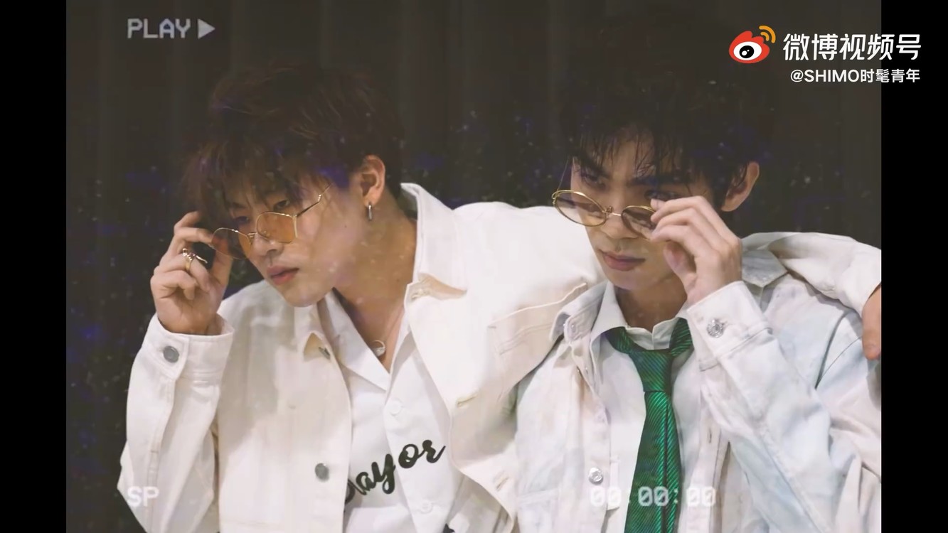 - 发条月亮 王舜禾 苏文浩 杂志拍摄花絮