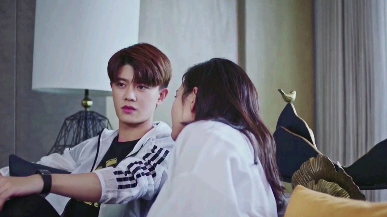  - 郑亦辰一首《人生苦短》，此情可待已成追忆，伤感催泪！