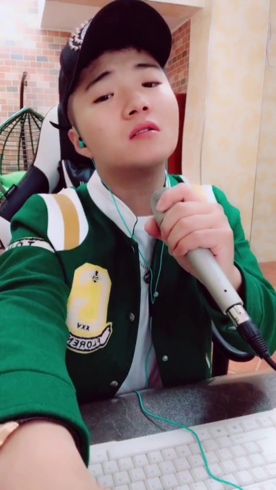 8万2022-03-26维也纳的冬天-白小白上传者:侃侃说音乐38702022-03-26