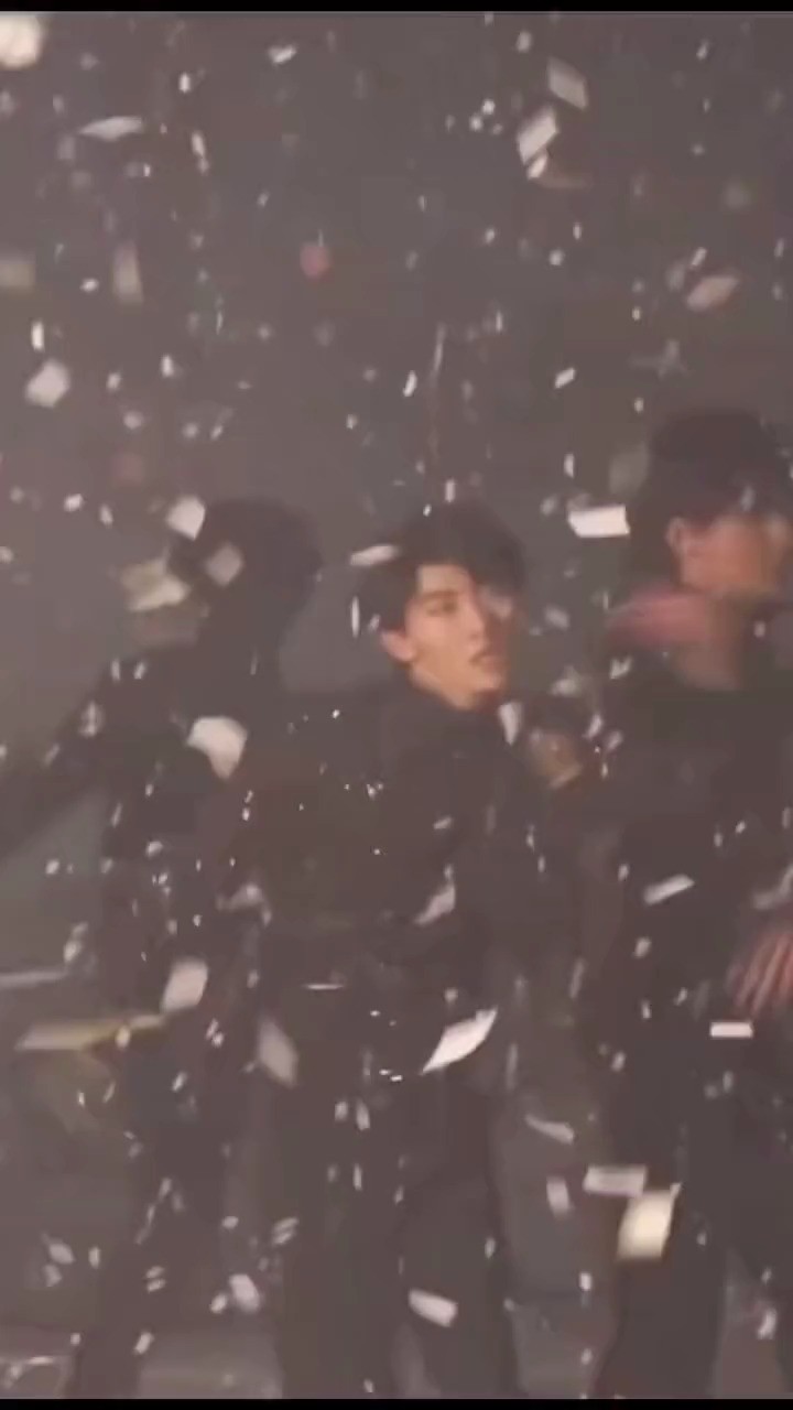  - 《少数派报告》 Tizzy T/VaVa毛衍七/Jony J/布瑞吉Bridge/黄旭