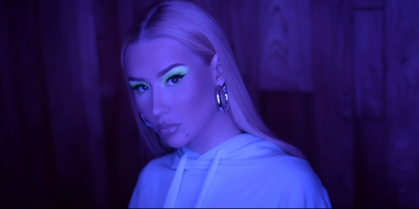- Iggy Azalea - Brazil