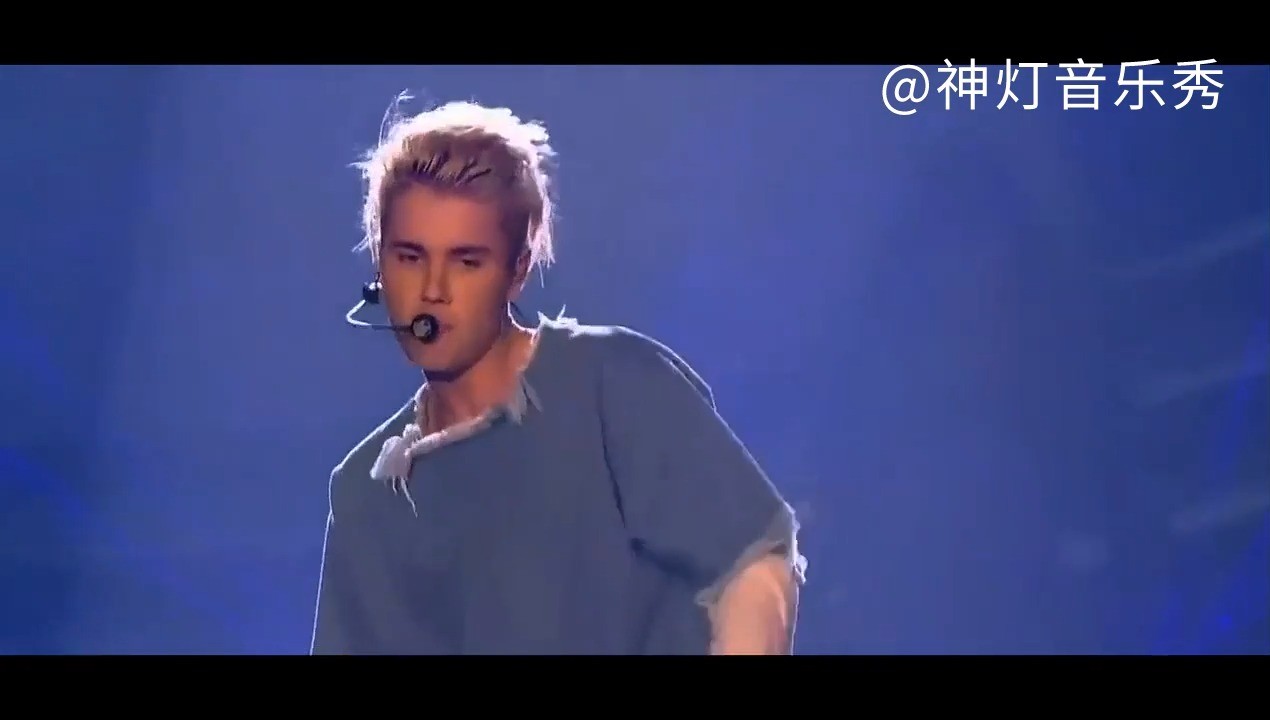 justin bieber《boyfriend》(重制版)超帅的一个现场  live