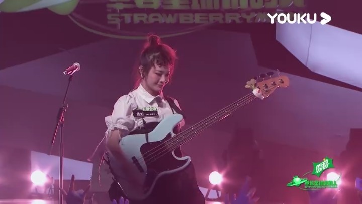 - 右侧合流《躲猫猫》