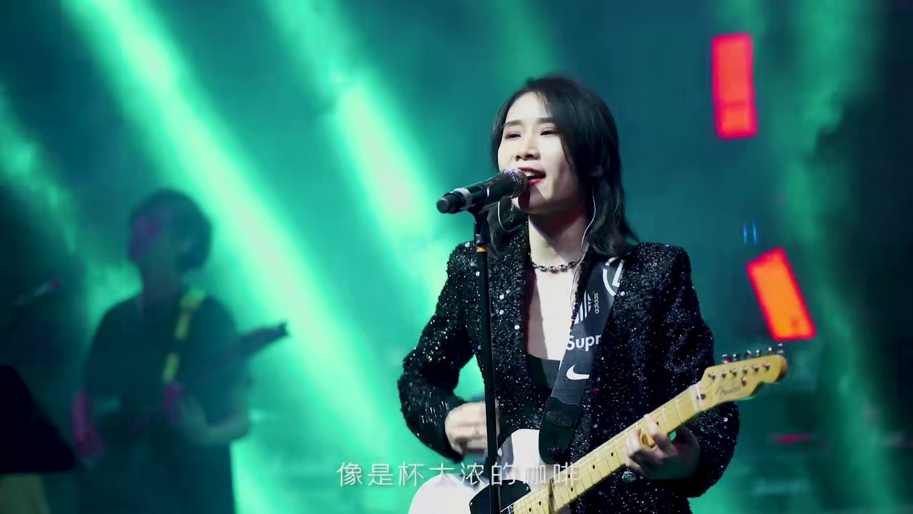 再去遇见无需取悦的人#livehouse #dearjohn #翻唱 #音乐现场