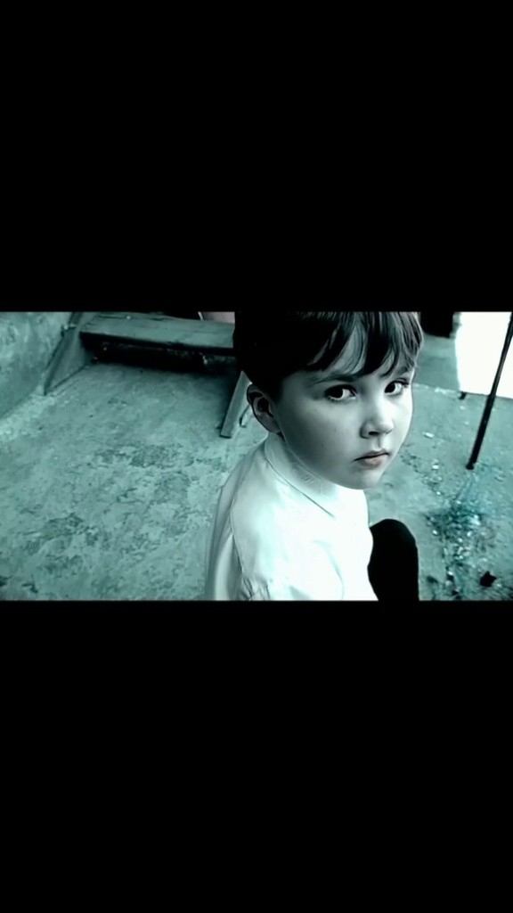 再加上这首歌的反战主题,真的感觉每一帧都是艺术品#周杰伦 #止战之殇