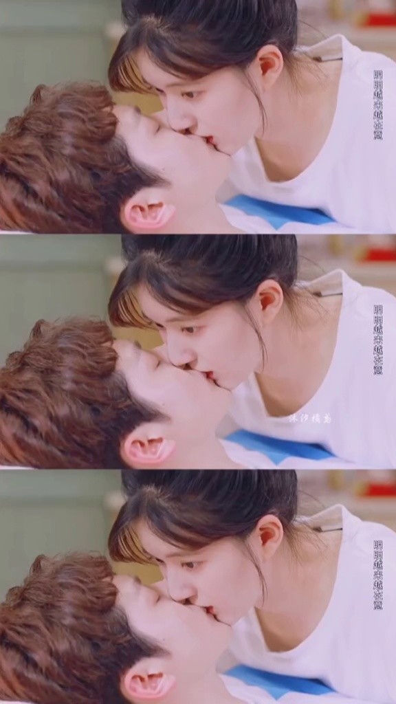 尴尬的厕所洗碗?#赵露思#刘特