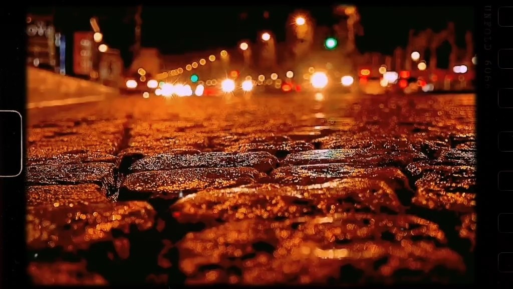  - 你看，那路灯是不是照亮了人心