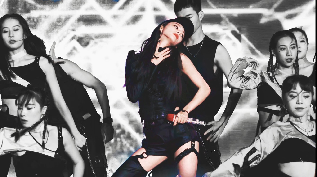 - 傅菁《终极不朽》爱我爱你跨年音乐会直拍