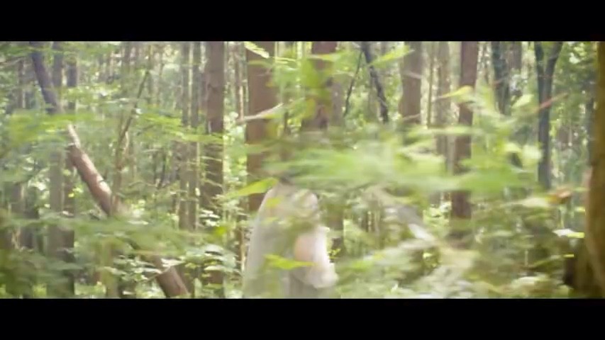 - moumoon 「君の隣、太陽の下で」