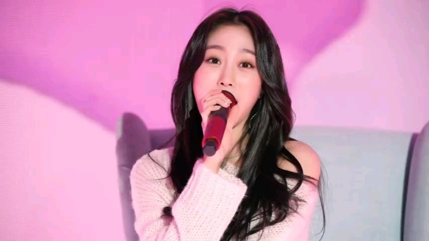  - Lovelyz徐智秀翻唱《Pet(原唱:10CM)》