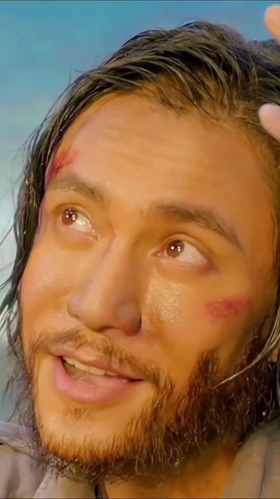 帅气的陈坤也玩起了高低眉这和jasper的波浪眉有一拼