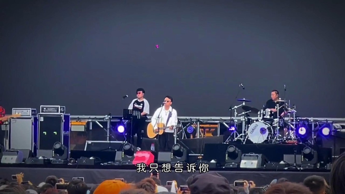  - 我只想告诉你，爱上你我很快乐