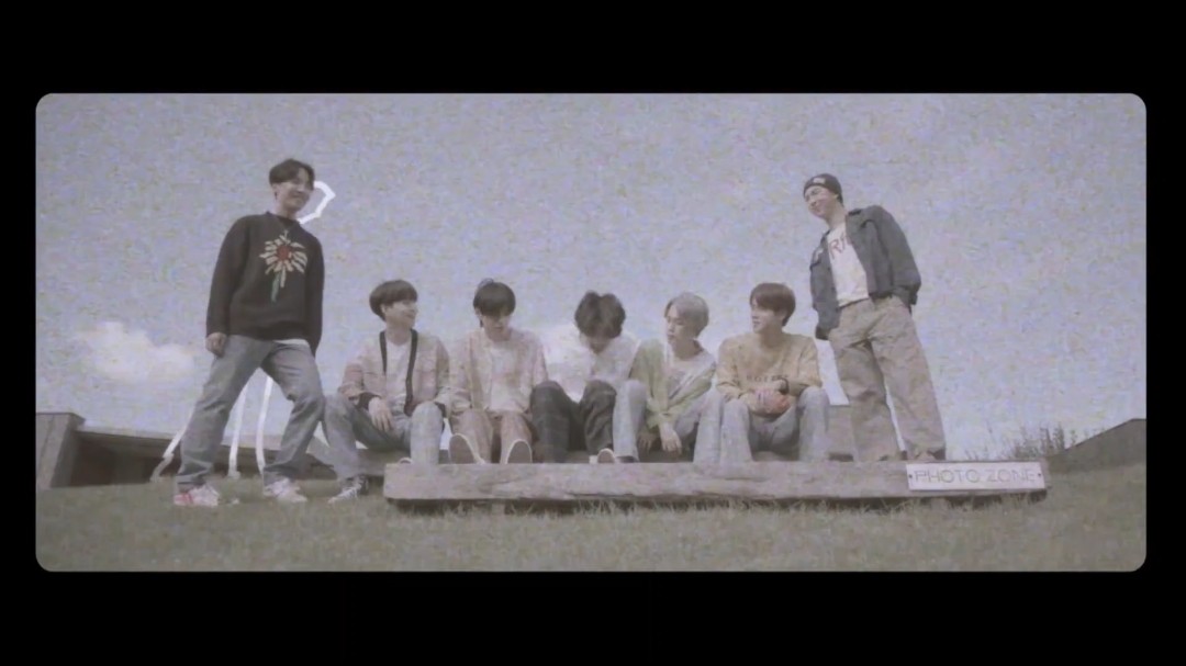 - 【禾里|木木|五毛翻唱】BTS-Blue&Grey中文填词版