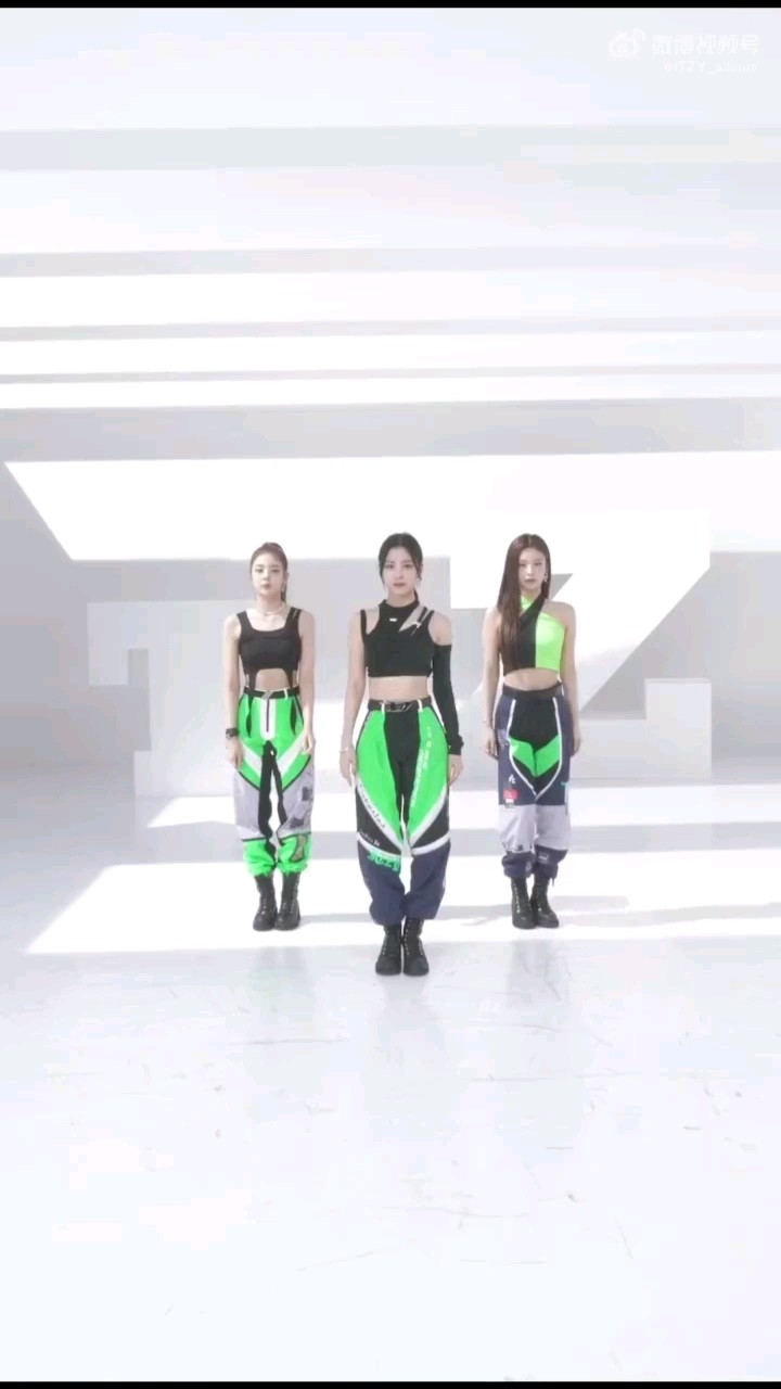  - ITZY礼志lia留真Vlotage舞蹈视频