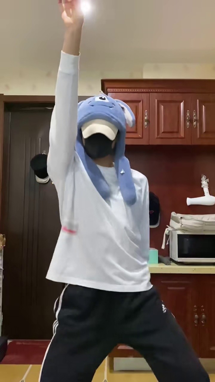 献丑了～ #funtime #魔性扭胯舞