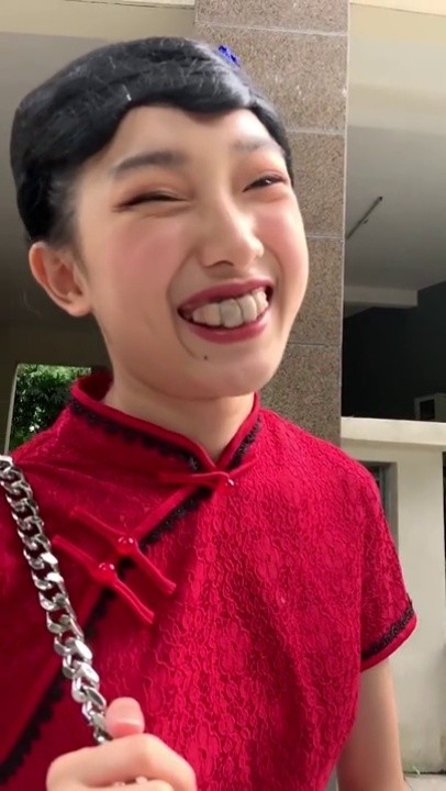 小兰龅牙春是不是同一个