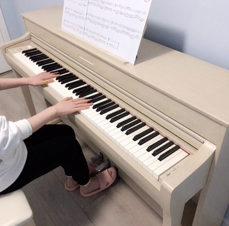 - 风吹麦浪 钢琴演奏版