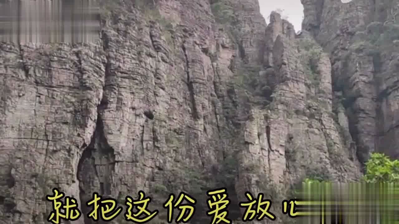 - 《来生再去拥抱你》陈依梦在人海里爱你